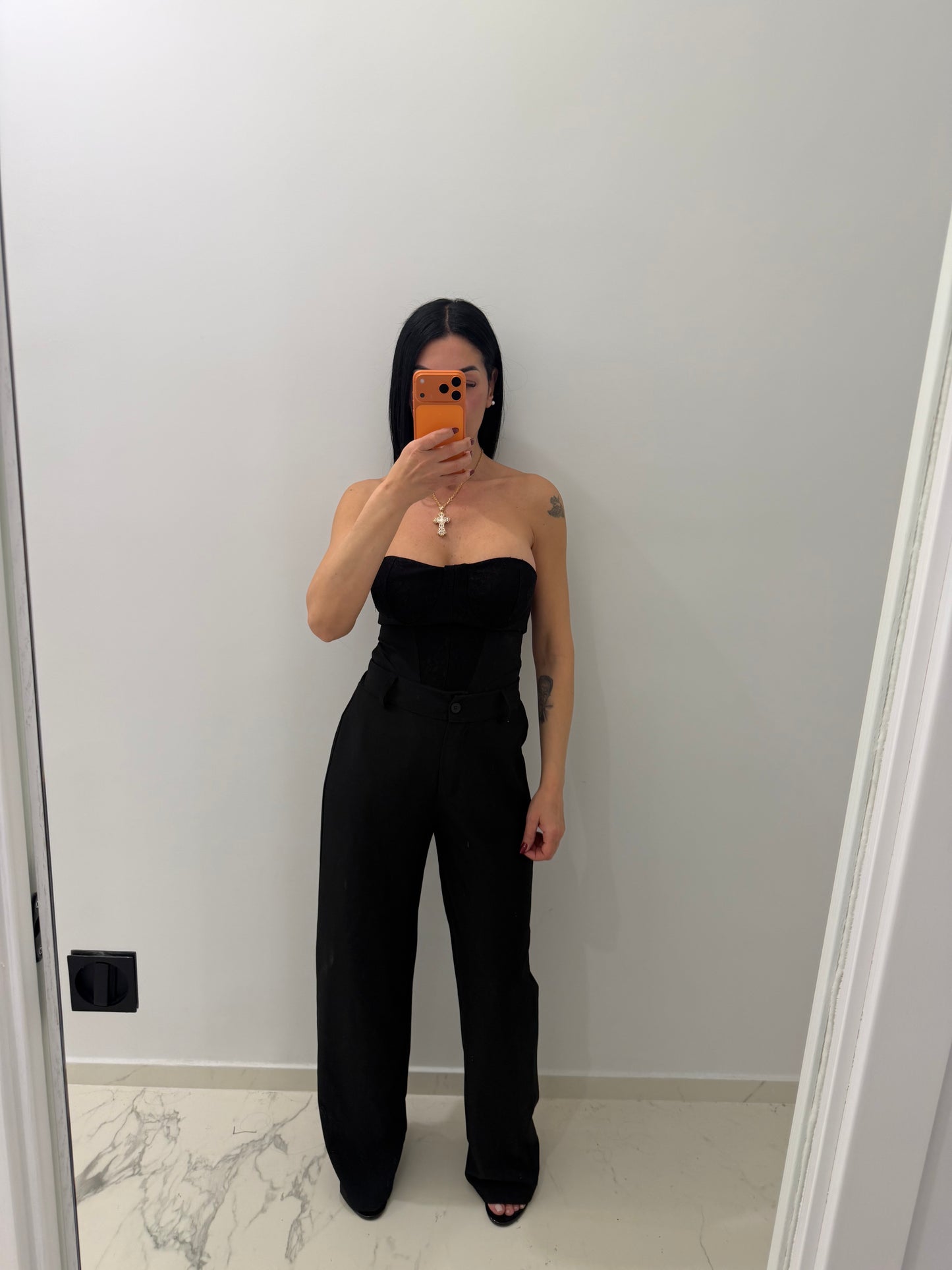 Ambra Suit