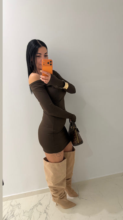 Kim dress