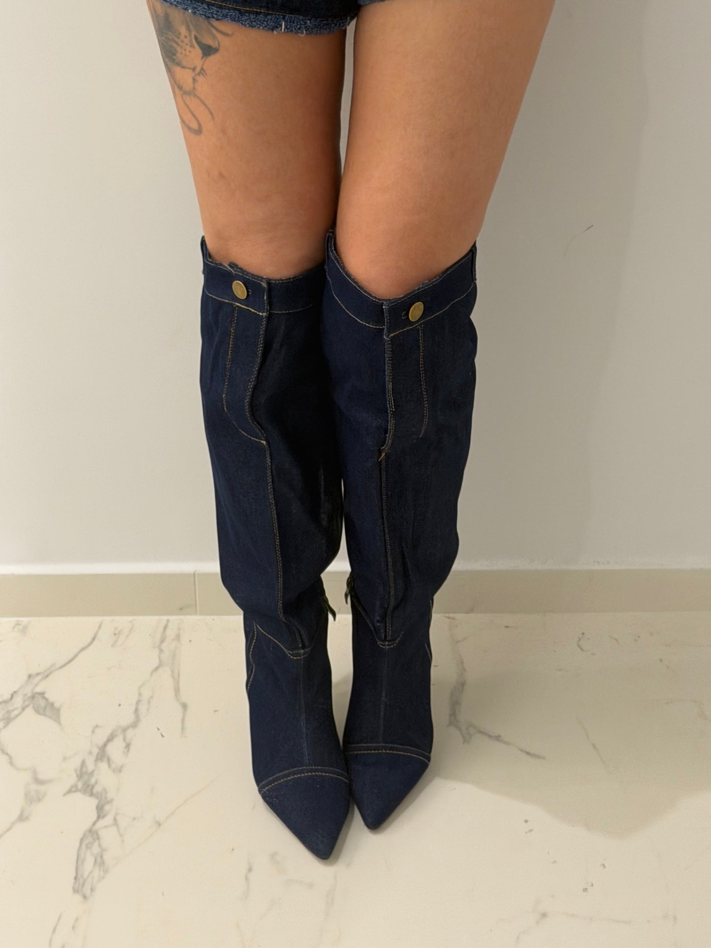 Slouchy boot