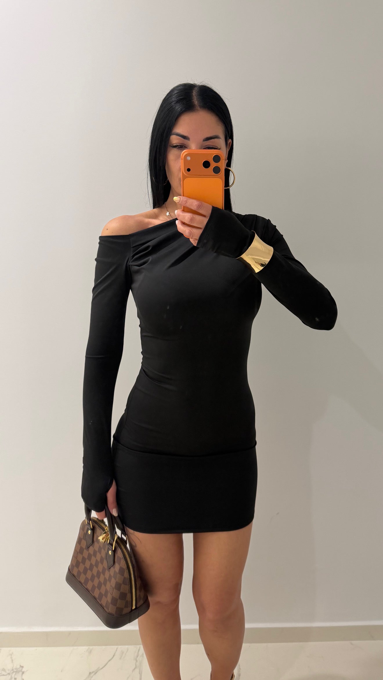Kim dress