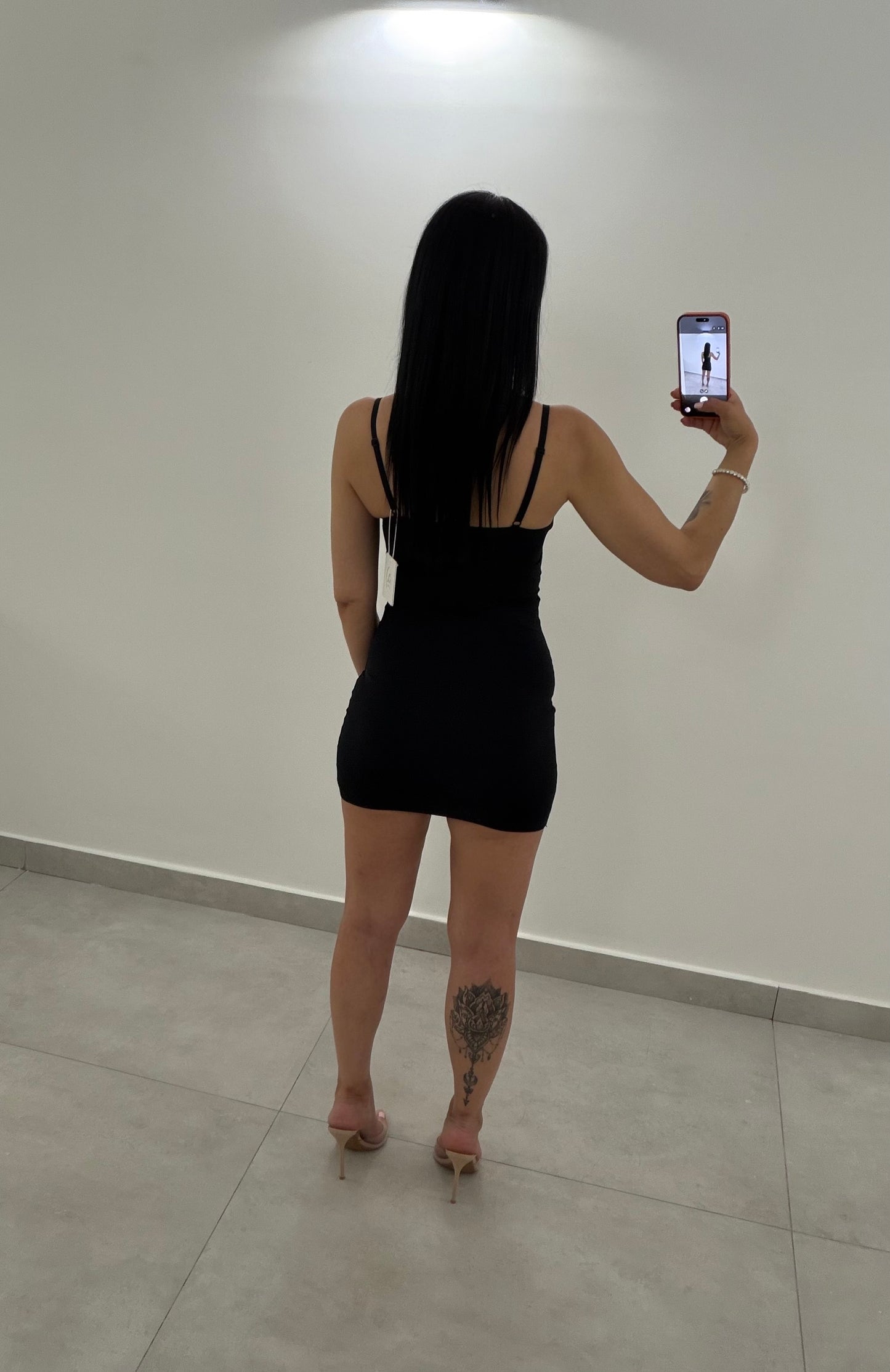 Abito Nami