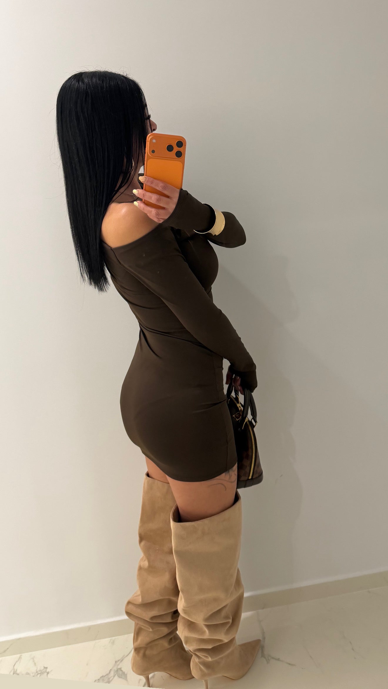 Kim dress
