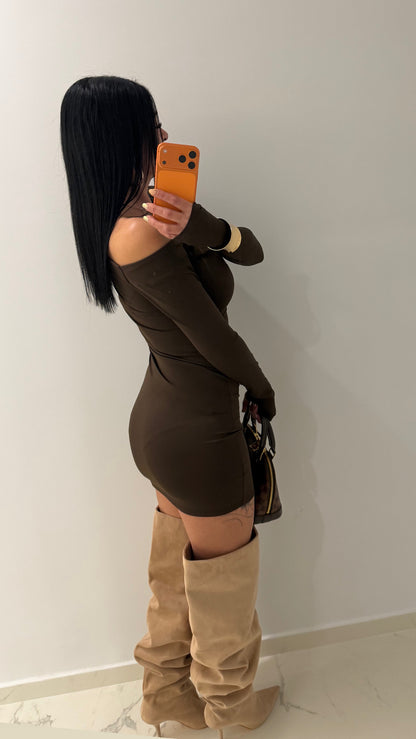 Kim dress