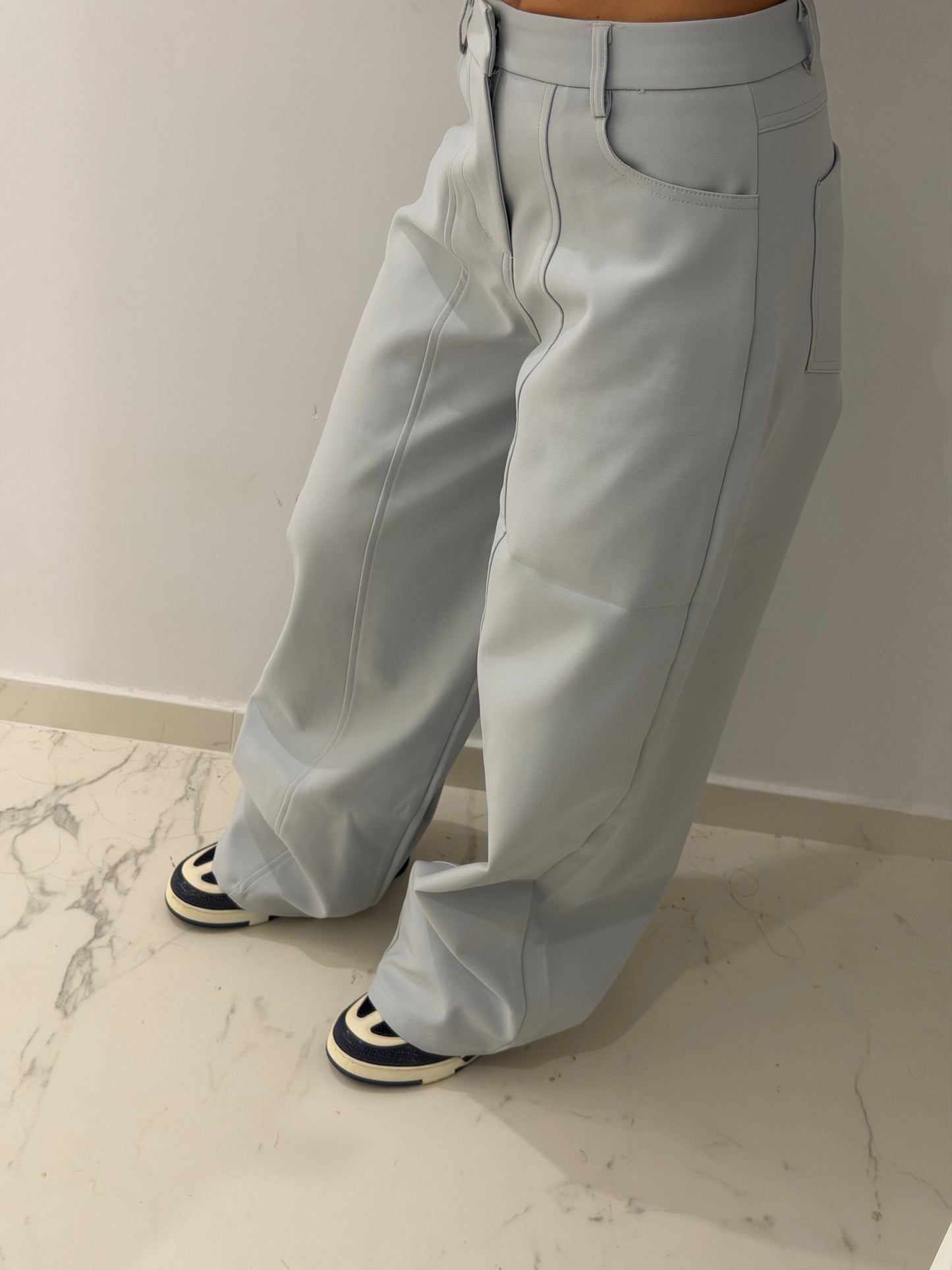 Hose Tonia
