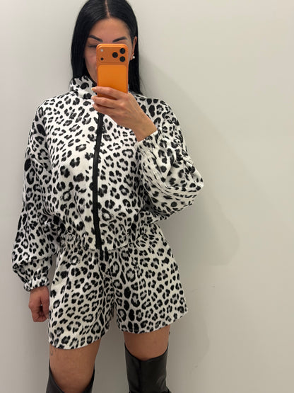 Iconic set