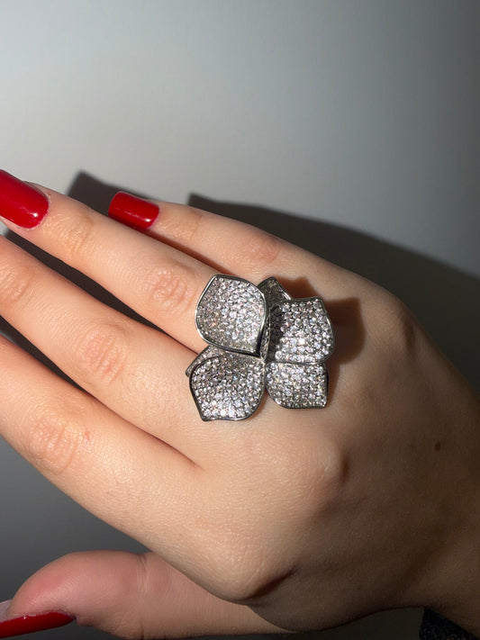 Flower ring