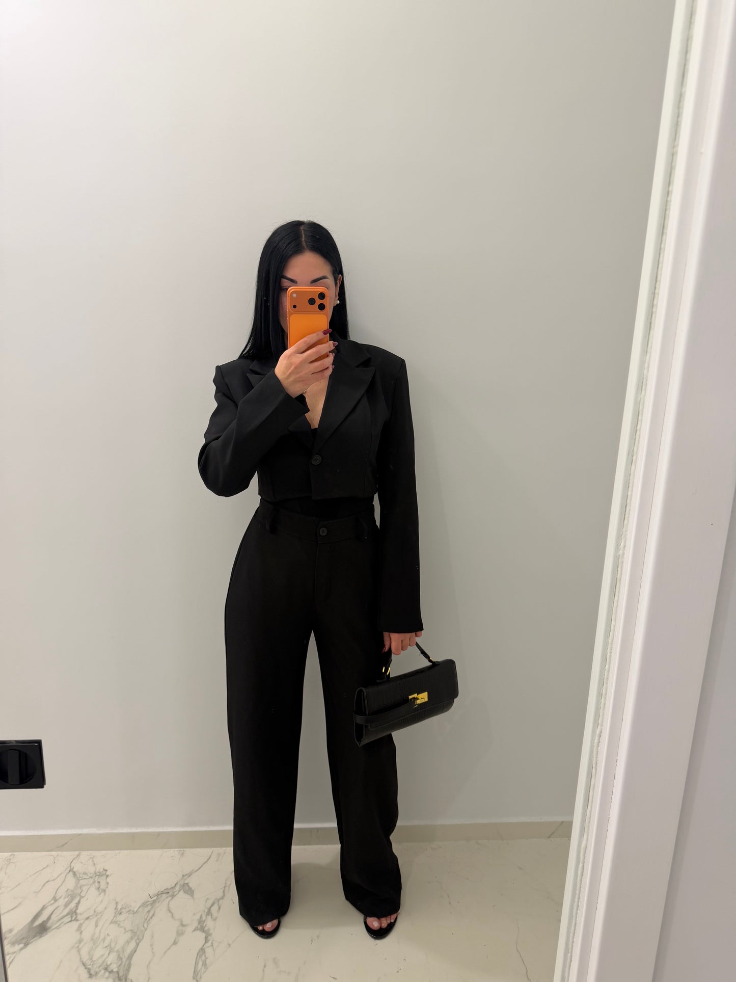Ambra Suit