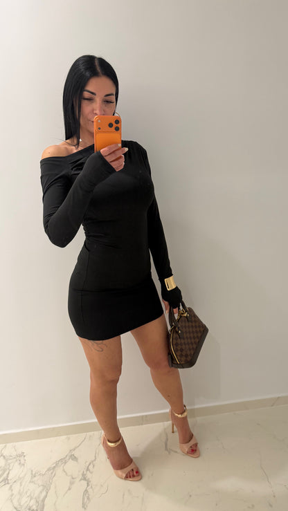 Kim dress
