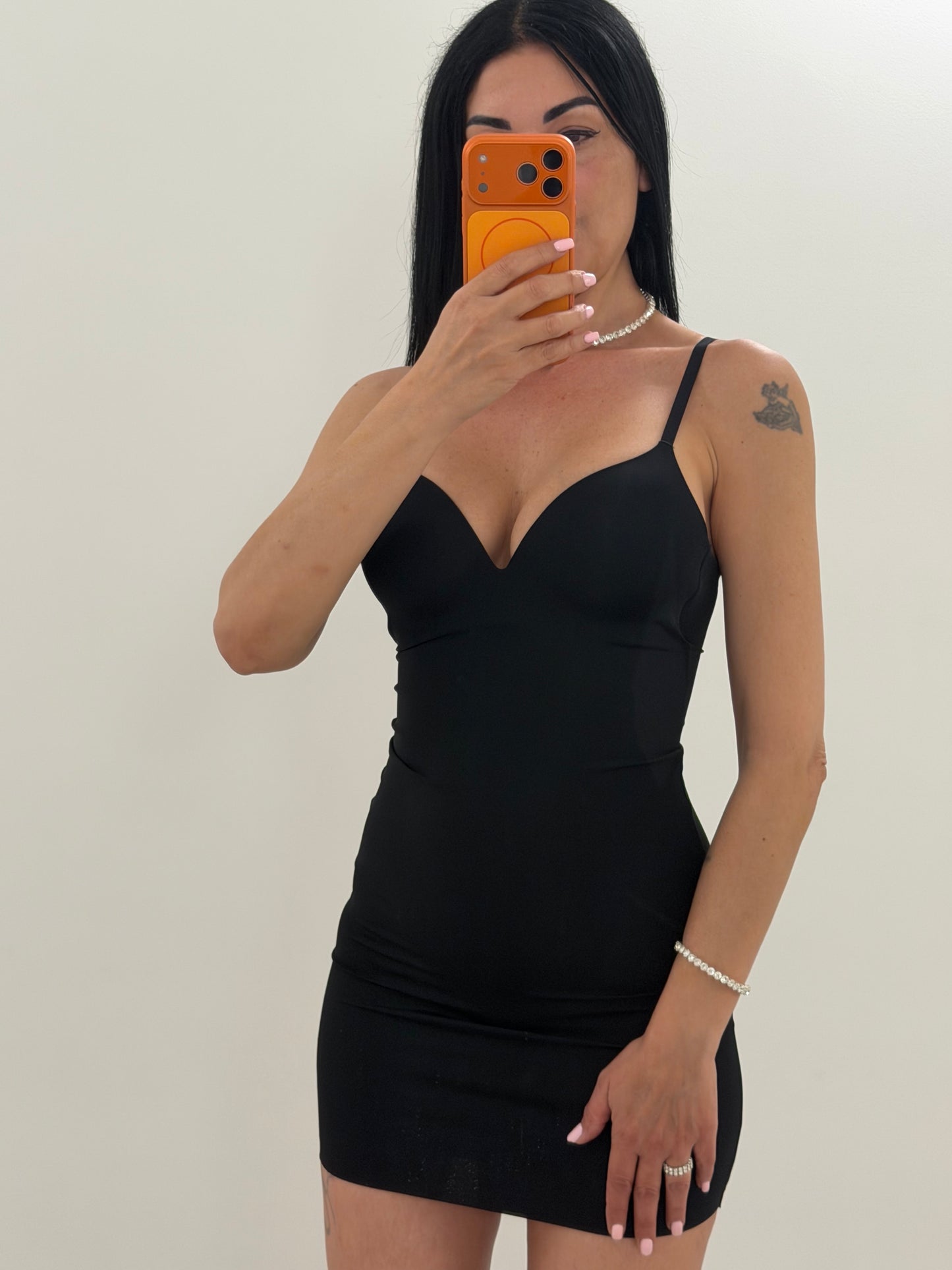 Abito Nami