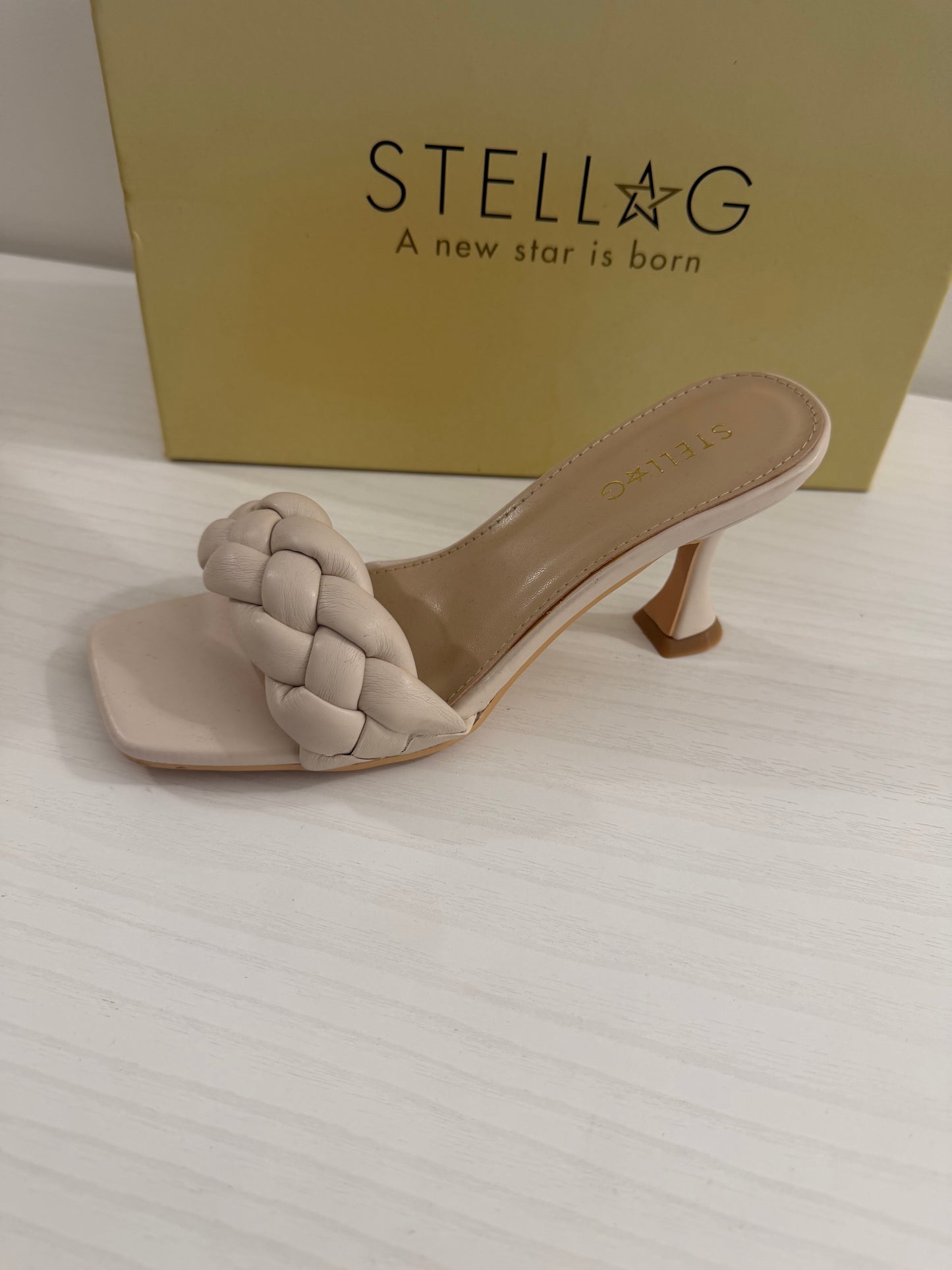 Sandali stella